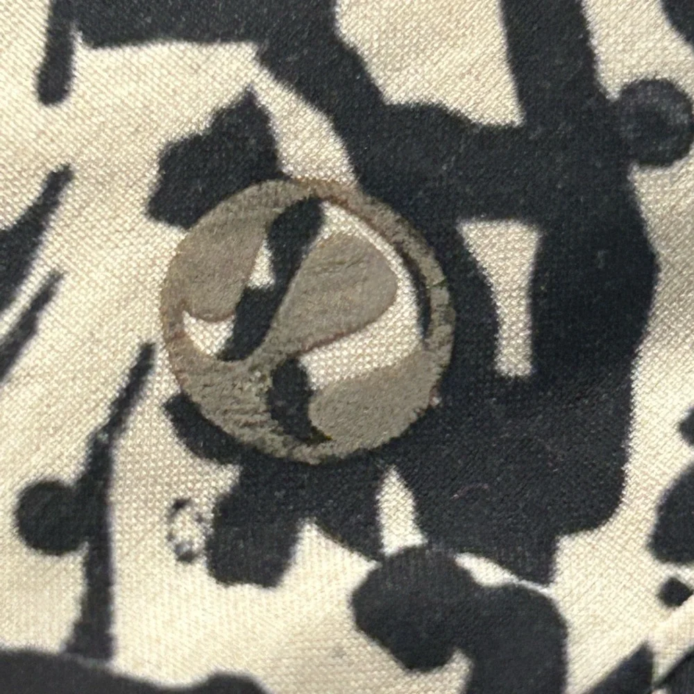 50%offw❤️ Lululemon Tracker Shorts III Brushed Animal Print Side Thigh Zip Pkt